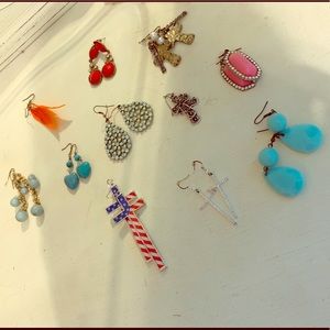 Bundle of 11 pairs of earrings